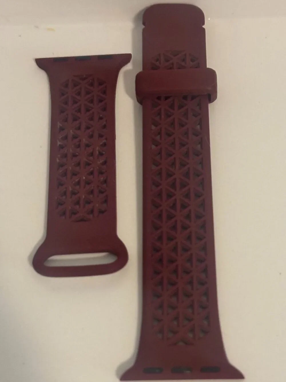 Burgundy Silicone Apple Watch Band – 32mm Connector